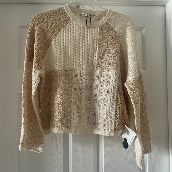 Alice and Olivia Martha bell sleeve pullover - XS - Picture 2 of 11